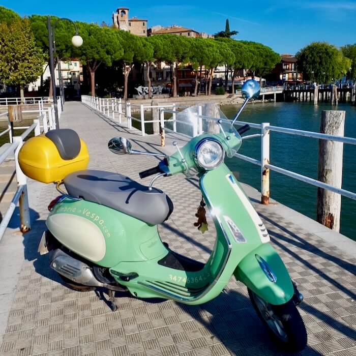 Mit Umbria in Vespa in Passignano