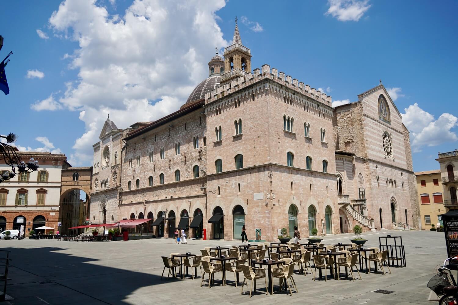Piazza delle Repubblica in Foligno