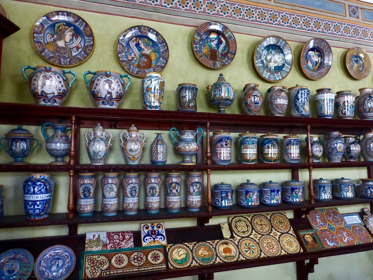 Grazia Majolica Deruta Umbria