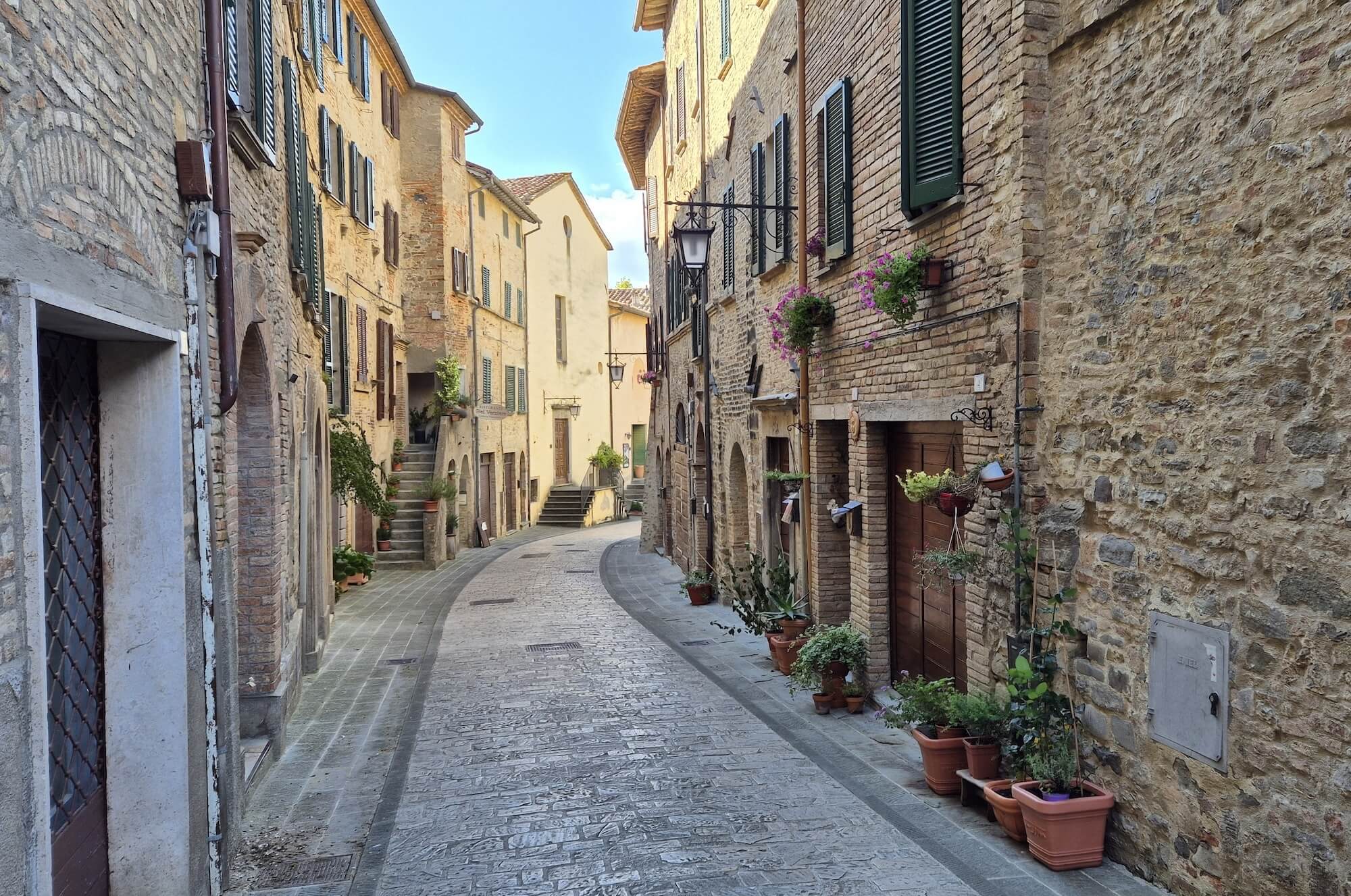 Straatje in Montone