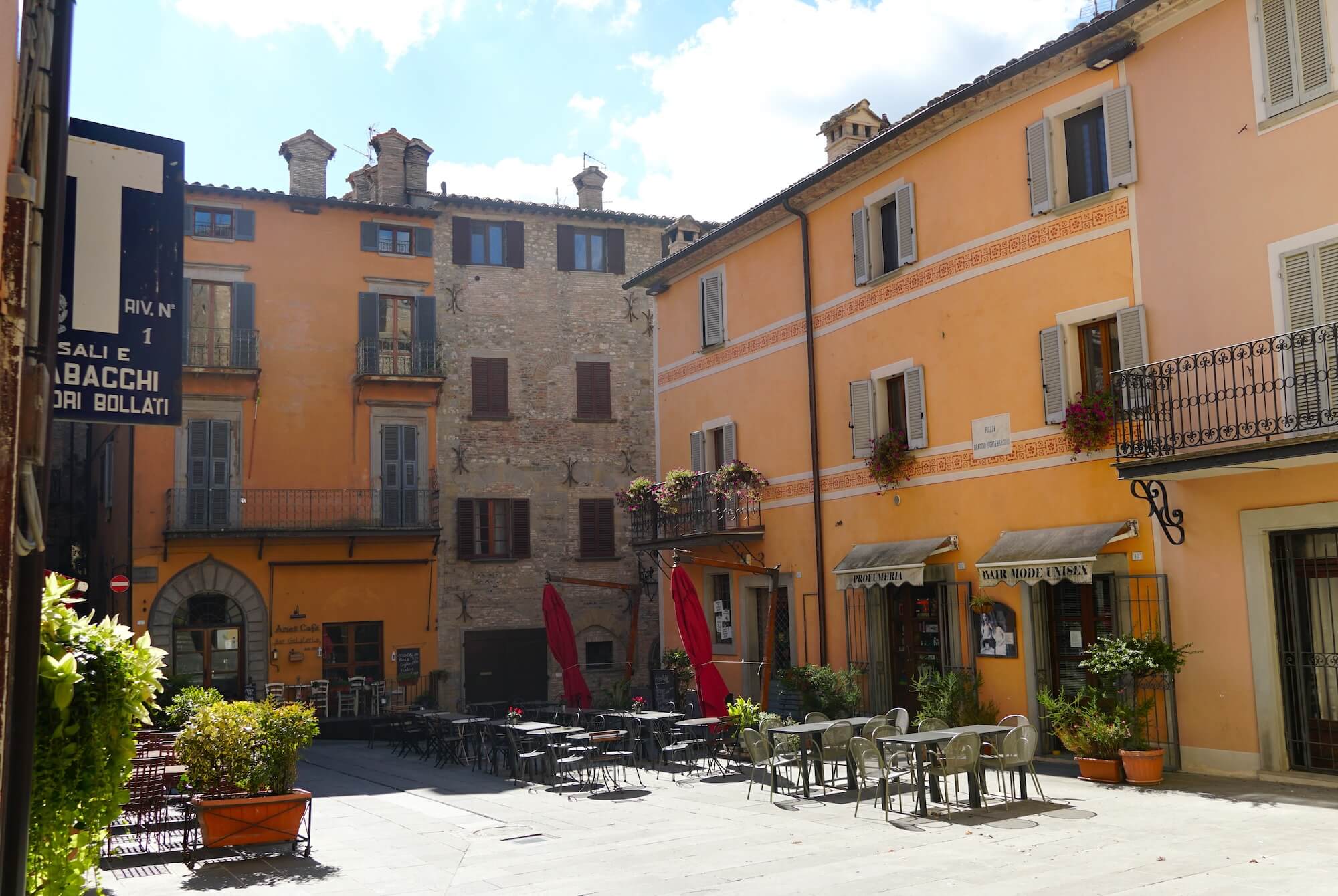 Piazza Fortebracci in Montone