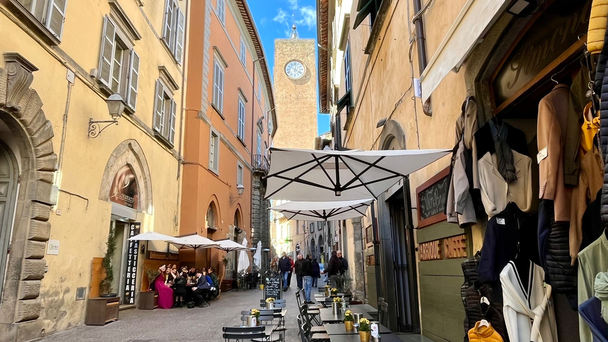 Cosy streets in Orvieto
